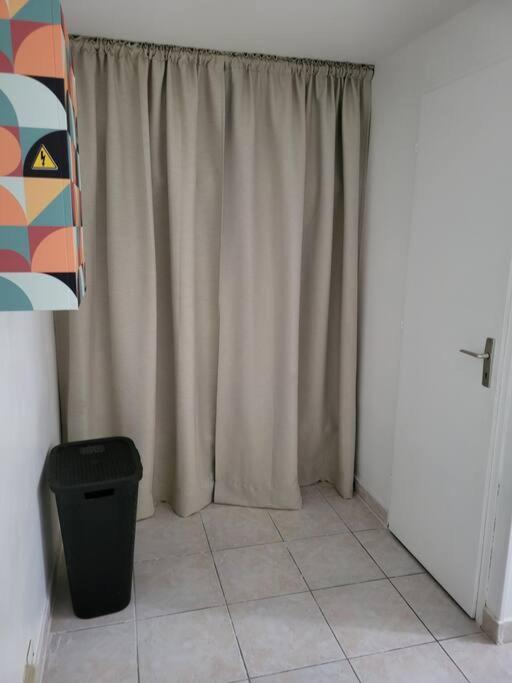 Appartement Paris Disneyland, Parking Gratuit, Rer A Noisy-le-Grand Buitenkant foto